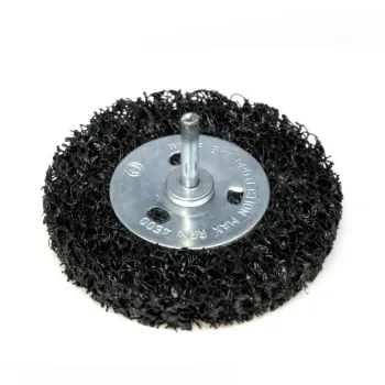 TARCZA SZLIFIERSKA WŁÓKNINOWA 100MM Z TRZPIENIEM