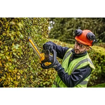 NOŻYCE AKUMULATOROWE DO ŻYWOPŁOTU 55CM 18V XR 1*5.0AH
